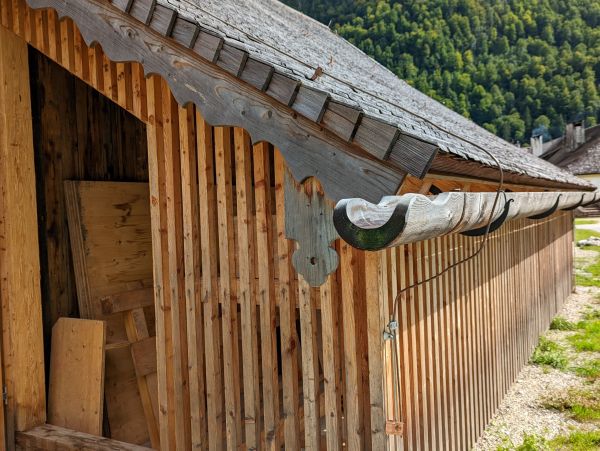 Cost of Wood Gutter Repair in South Lyon